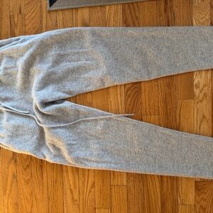 100% cashmere. Cozy Gray Women's Pants.